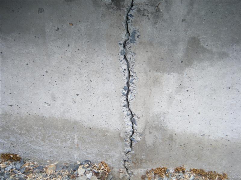 The 3 R’s of Basement Crack Repair in Toronto: Recognize, Repair, and Review
